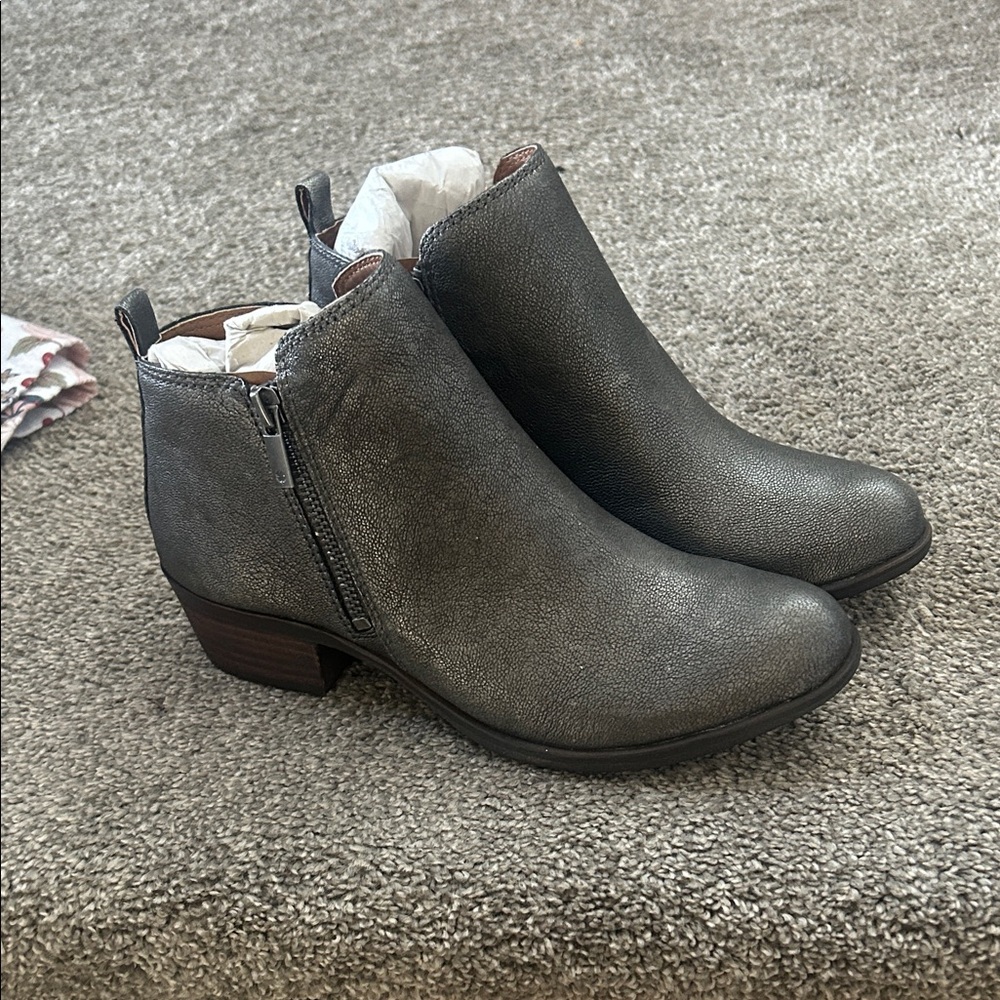 Lucky Brand Metallic Gray Ankle Booties